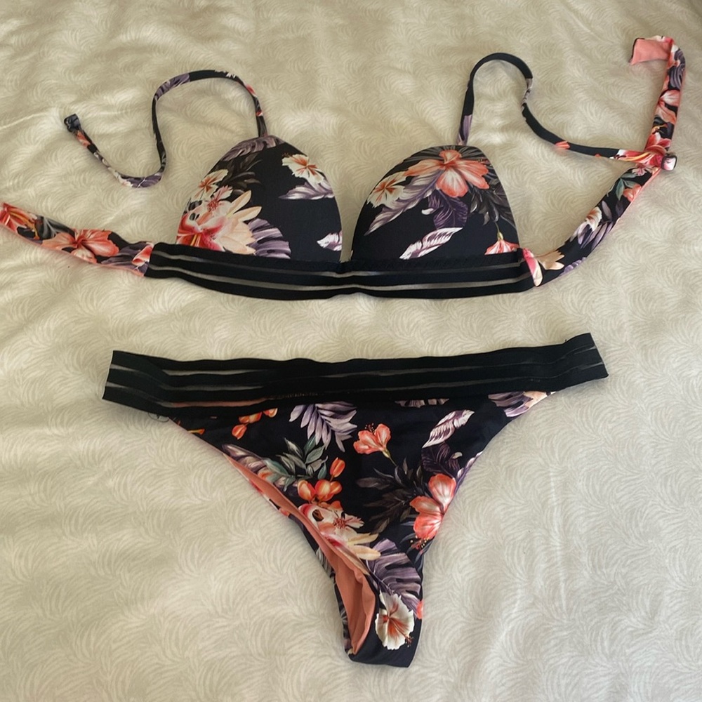 Calzedonia Floral Bikini Set